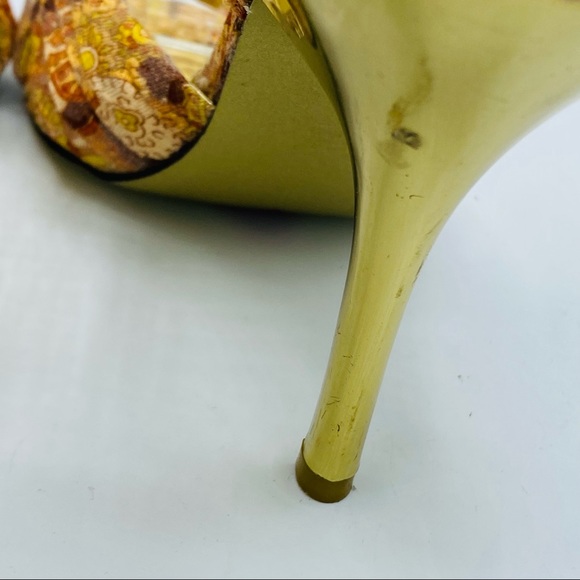 Luichiny || Paisley Fabric & Metallic Mirror Gold Heel with Ankle Strap; Size 9B - Picture 13 of 17